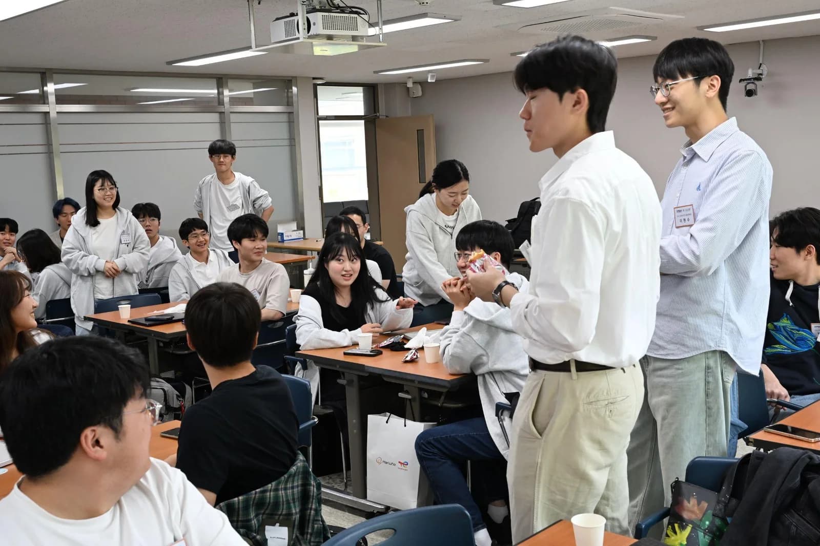 국내 학생 단체 교류 프로그램에 참여한 학생들